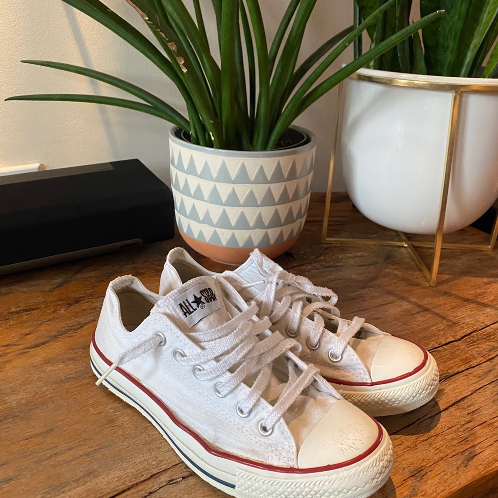 White Converse Chuck Taylor